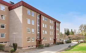 Privat Room In Shared 3 Rooms Apartment Manglerud